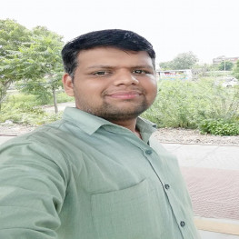 महेश यादव